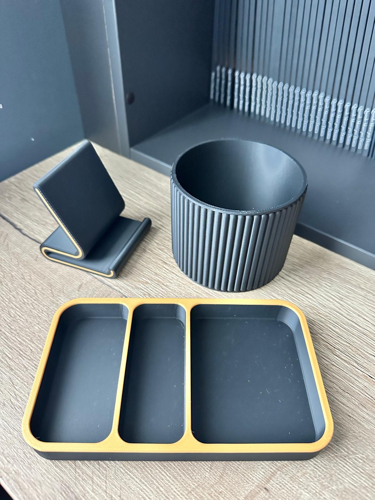 Desk Crew Box — Design 1